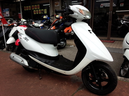 NO.3219　ＪＯＧ ＺＲ エボリューション （ＪＯＧ） 水冷４サイクルＦＩ車　ハネ付き ディスクブレーキ　キャストホイール　ホワイト　☆彡