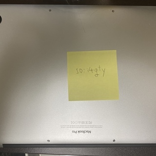 交渉中【バッテリー• 画面新品交換済み】 MacBook Pro Early 2015 & アダプター2種 & スタンドの画像