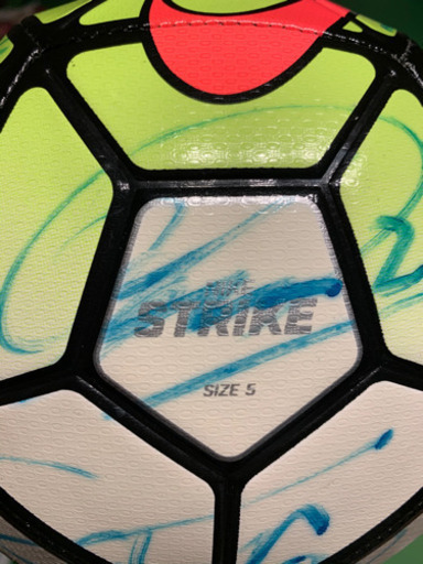 サイン入りサッカーボール&サッカーシューズ　〜ブリオベッカ浦安〜