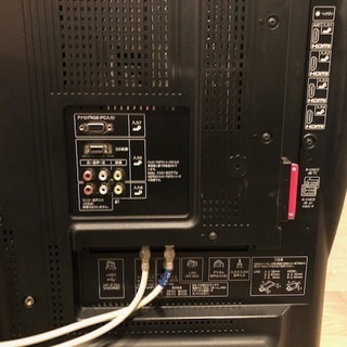 中古のシャープの42型テレビです。の画像