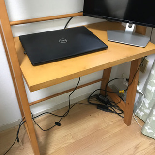 デスク　パソコンデスクの画像