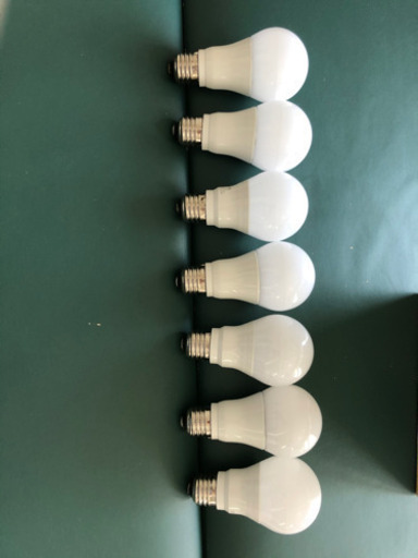 TOSHIBA製LED電球7個セット