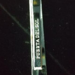 ブエルタデルソルのネクタイピンの画像