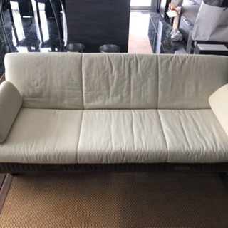引越しで売り出します。別荘で使ってるので年に3.4回も使わないで...