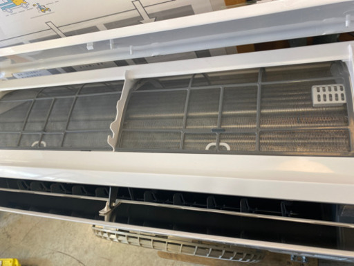 エイブイ:日立エアコンRAS-D40J2 2019年製　14畳用