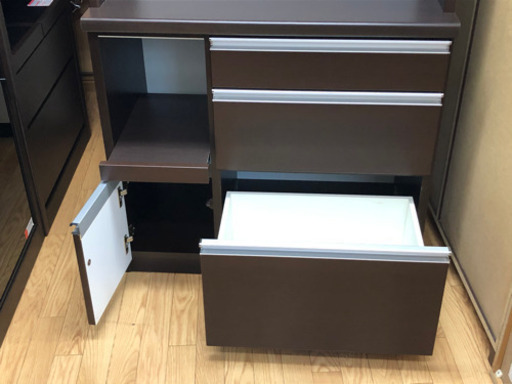 【リサイクルサービス八光　田上店　配達・設置OK】ダークブラウン　大型食器棚