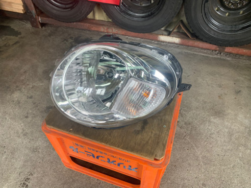 SUZUKI MRワゴン mf22s ヘッドライト助手席側