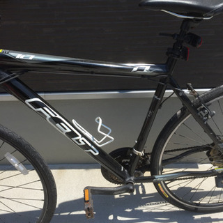 FELT クロスバイク