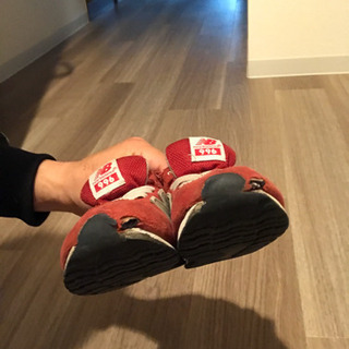 ニューバランス　赤　サイズ18の画像