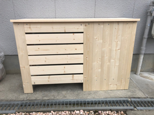 室外機カバー　コロナ休みにお庭の模様替えに‼️