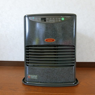 ヨトクニ コンパクト ファンヒーター 2550kcl/h ①