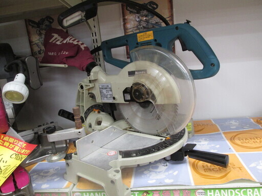 マキタ　卓上マルノコ　LS0831　中古品