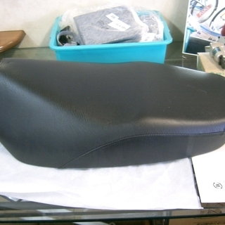 希少品！ＪＦ０６用ＨＯＮＤＡリード100用新品トリム張替済シート...