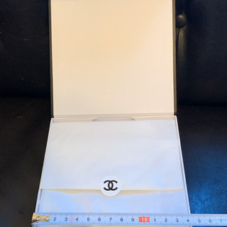 【美品】シャネル　空箱　内部ありますの画像