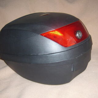 バイク用リアボックス・取り外し品・キー無し美品！