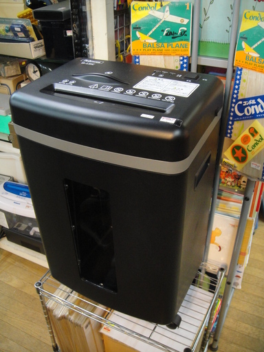 Fellowes　フェローズ　デスクサイドシュレッダー　B-131C