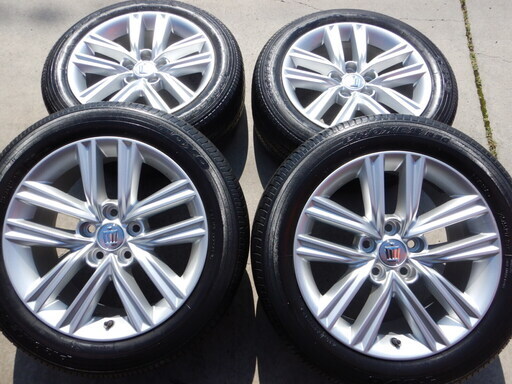 クラウン純正　１７インチ　エスティマ、クラウン、カムリ、マークＸなどに！