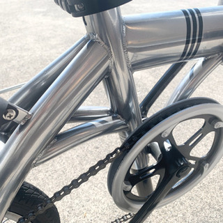 良品ウルトラコンパクト折りたたみ自転車の画像