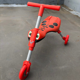 スクートルバグ　scuttlebug 三輪車