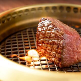 近江牛・神戸牛・松阪牛をお手頃価格で堪能【焼肉ダイニング 甲 押...