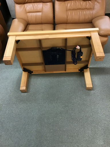 美品  コタツ