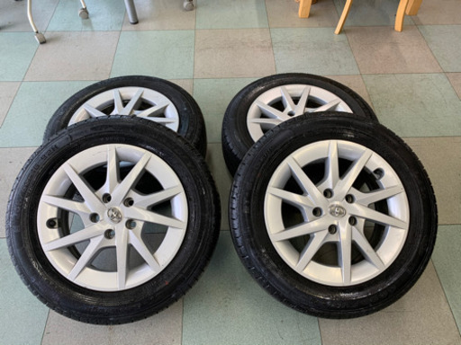 プリウスα純正ホイール　4本セット