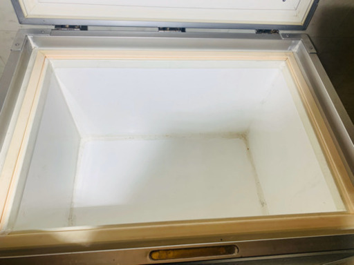 最終値下げ】業務用　特注品　クーラーボックス　大型　アルミ枠　強化磁石蓋　30L