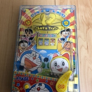 ドラえもんとミニオンおもちゃセットの画像