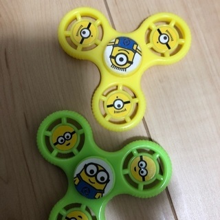 ドラえもんとミニオンおもちゃセットの画像