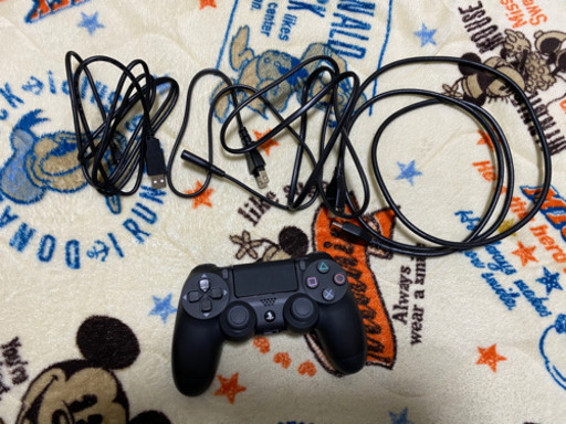 ほぼ新品PS4pro 2TB