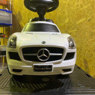 子供用自動車 メルセデス・ベンツ SLS 足掛け乗り用の画像