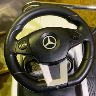 子供用自動車 メルセデス・ベンツ SLS 足掛け乗り用の画像