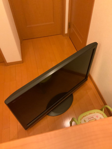 パナソニック　37インチテレビ
