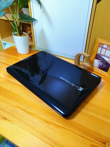 corei7メモリ8GでSSD128Gの超高性能TOSHIBA★　ブルーレイ対応♪　高級感のある光沢プレシャスブラック♪　　最新Windows10　64Bit！　　テンキー＆ウェブカメラ内蔵　東芝　TOSHIBA　dynabook　大画面15.6インチ　　ゲーミング♪　高級感　 　ノートパソコン　無線LAN　Wi-Fi対応　DVDドライブ