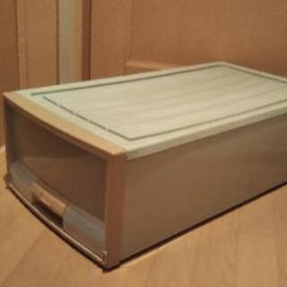 （取引中）衣装ケース【浅型ロング】【ベージュ】