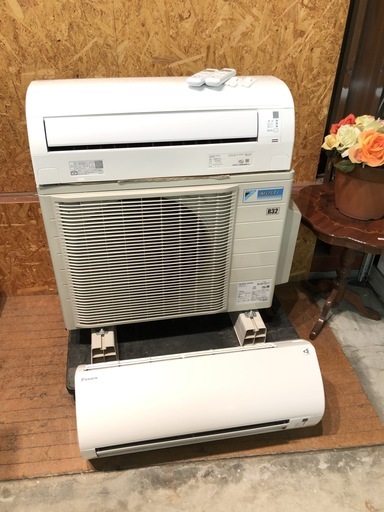 【管理KR122】DAIKIN 2019年 C28RTV 2.8kw 10畳用 x 2台 マルチエアコン