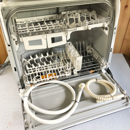 Panasonic パナソニック 食器洗い乾燥機 NP-TR8 グレー
