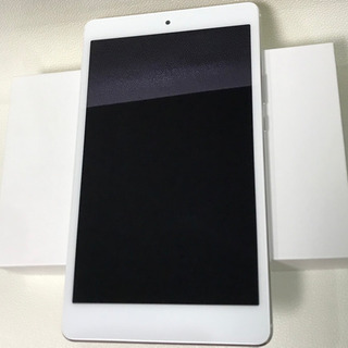 美品・数回使用のみ タブレット 701HW の画像