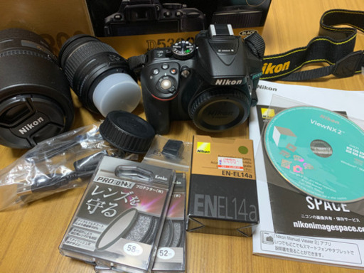 Nikon D5300 ダブルズームキット BLACK