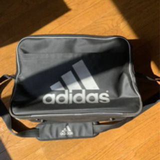 アディダスの画像