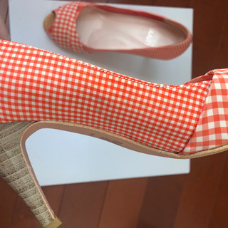 【定価1万円ほど】ナチュラルビューティー オレンジギンガムチェック パンプスの画像