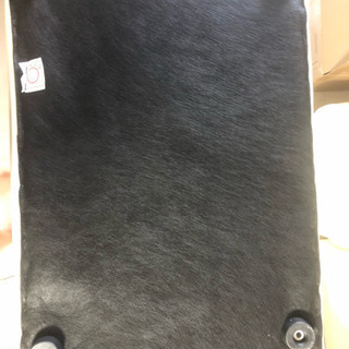 配送無料！！ニトリテーブル1個と1人ソファー2個の画像