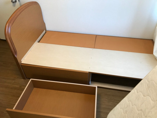 【本日、明日引取優先】ニトリ　シングル　ベッド　フレーム（マットレスも必要なら0円で付けます）引取限定