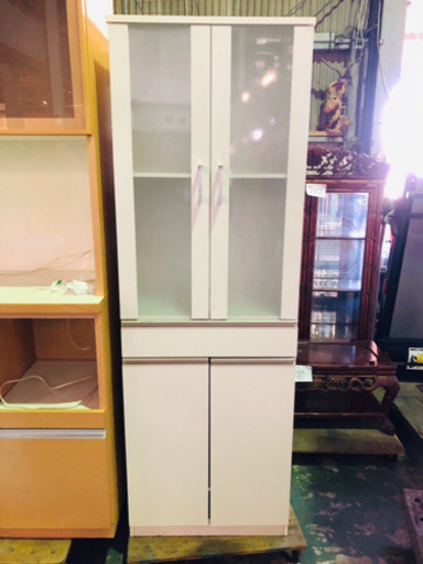 【美品‼️人気の白‼️お見逃しなく‼️】食器棚