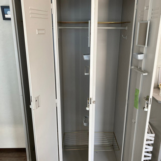 スチールロッカー3人用の画像