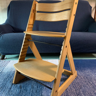 高さ調節式　ベビーチェアの画像