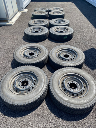 ３台分　トヨタ　ハイエース用　ホイール　ヨコハマ　スタッドレスセット　195/80R15