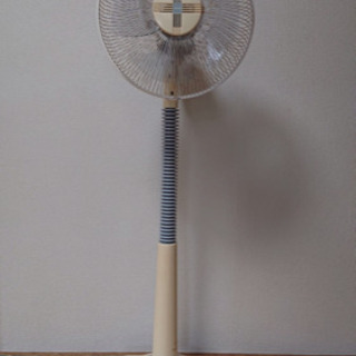 扇風機　無料　白
