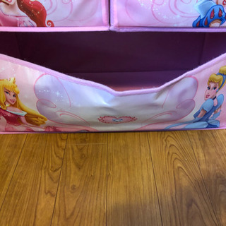 お引渡し前★ディズニープリンセス 棚の画像