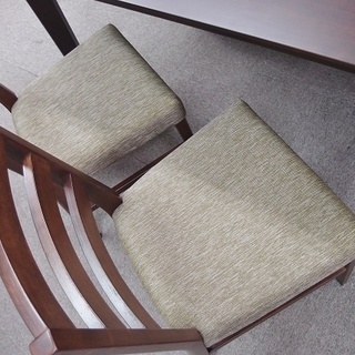 中古品　ダイニングセット　（テーブル　イス4脚）の画像